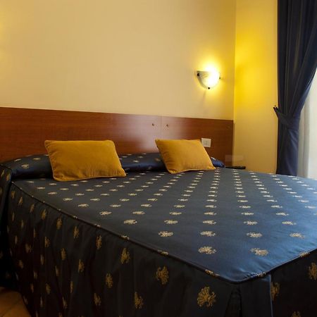 רומא Hotel Cervia מראה חיצוני תמונה