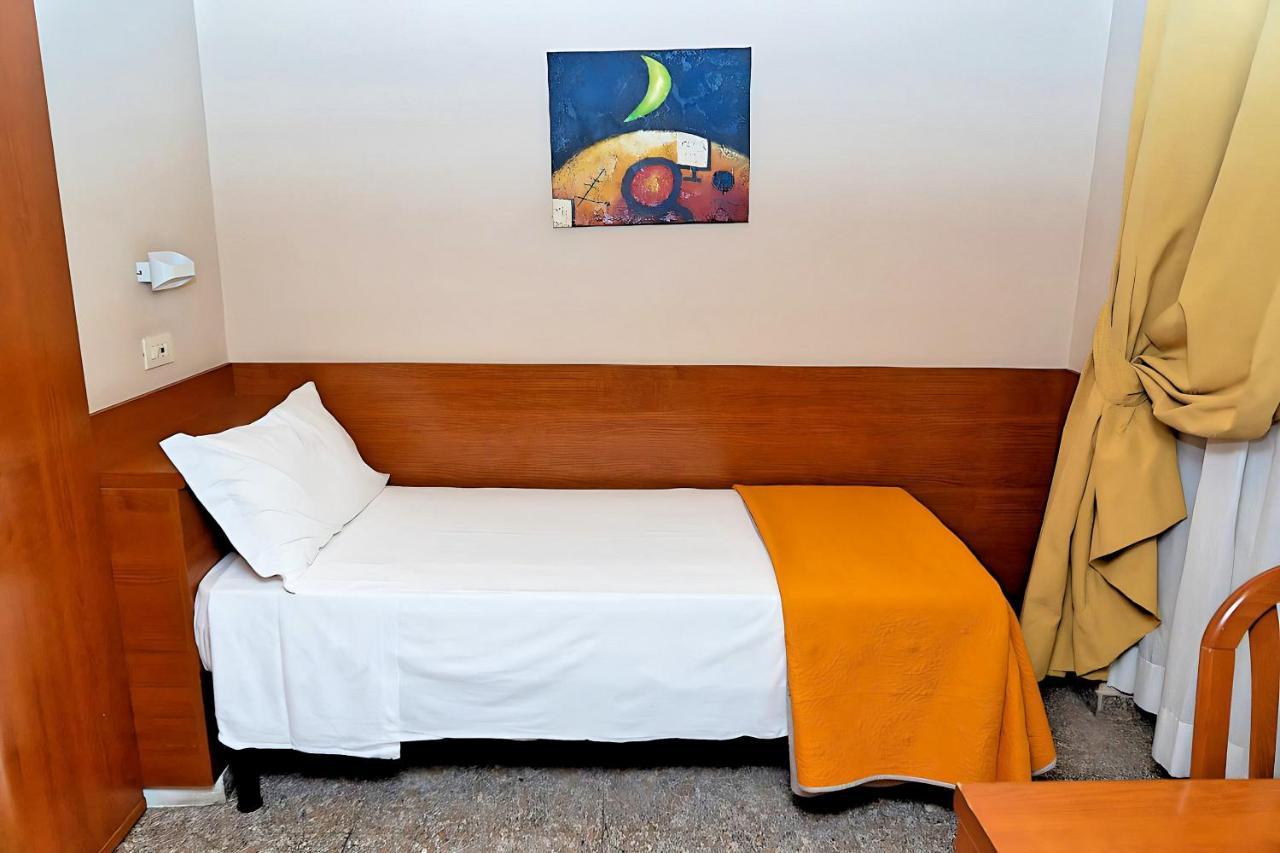 רומא Hotel Cervia מראה חיצוני תמונה