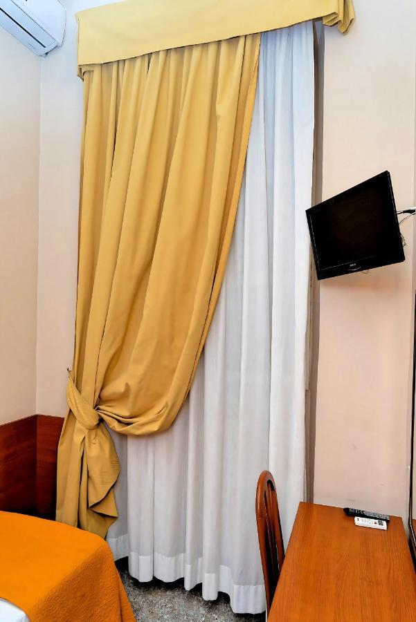 רומא Hotel Cervia מראה חיצוני תמונה