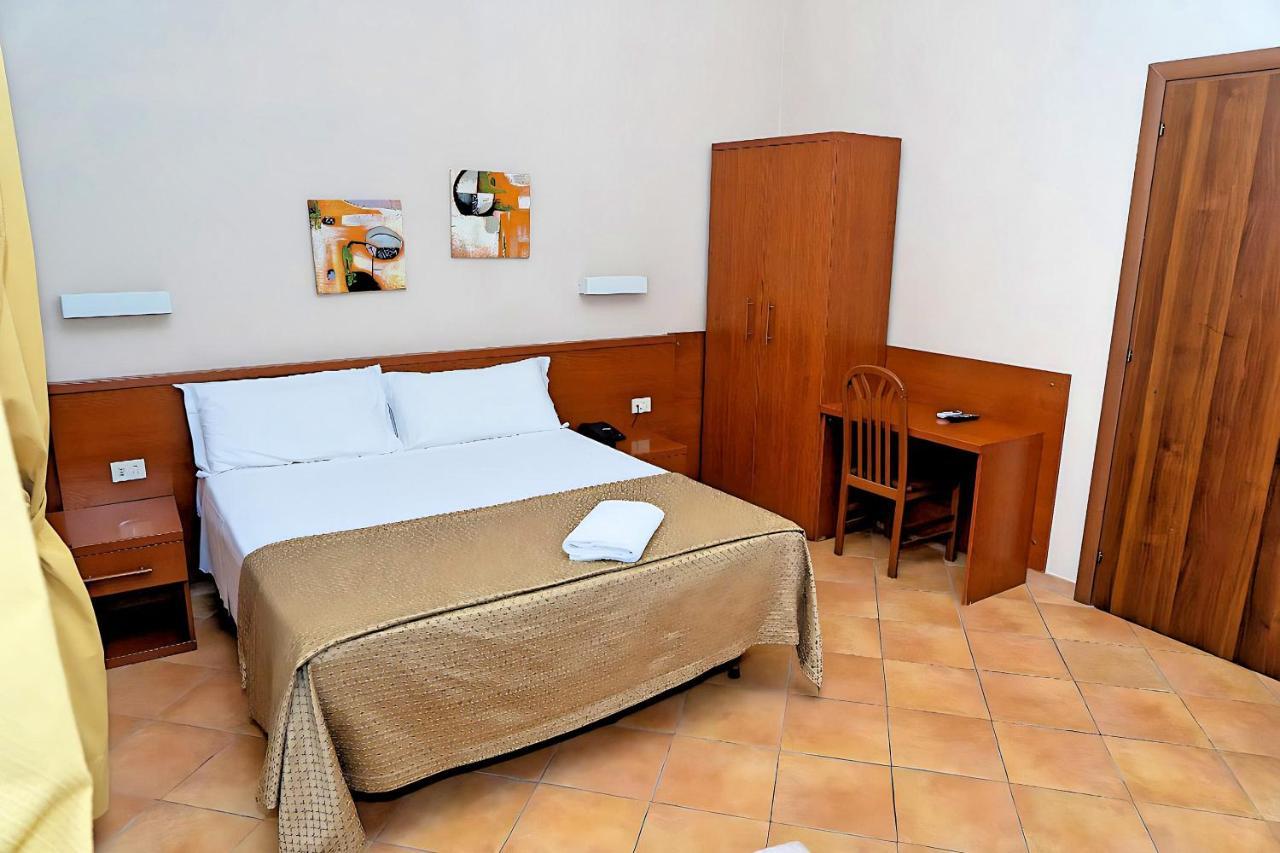 רומא Hotel Cervia מראה חיצוני תמונה