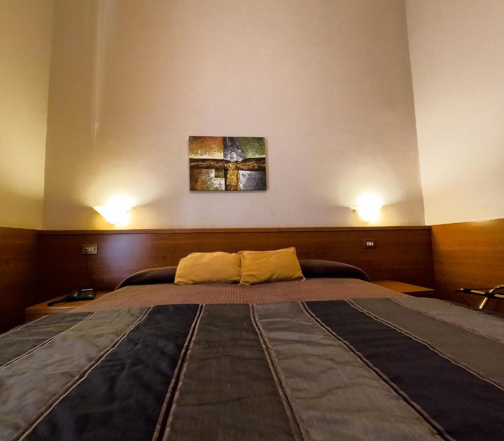 רומא Hotel Cervia מראה חיצוני תמונה