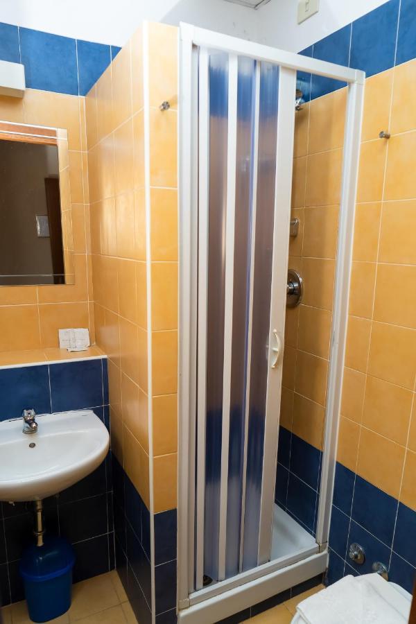 רומא Hotel Cervia מראה חיצוני תמונה